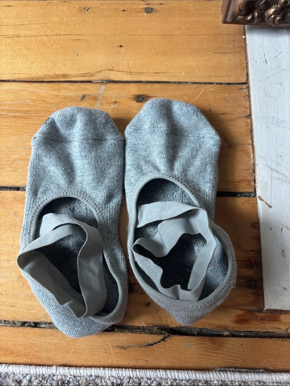 Ozaiic no-slip grip socks